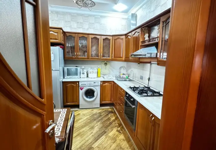 3 otaqlı mənzil , Bakı