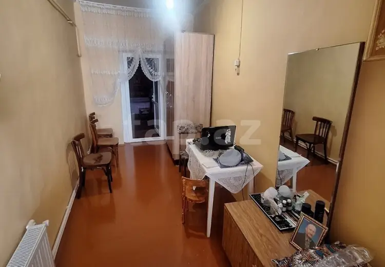 6 otaqlı mənzil , Şəki