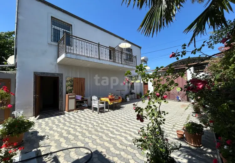 5 otaqlı mənzil , Bakı