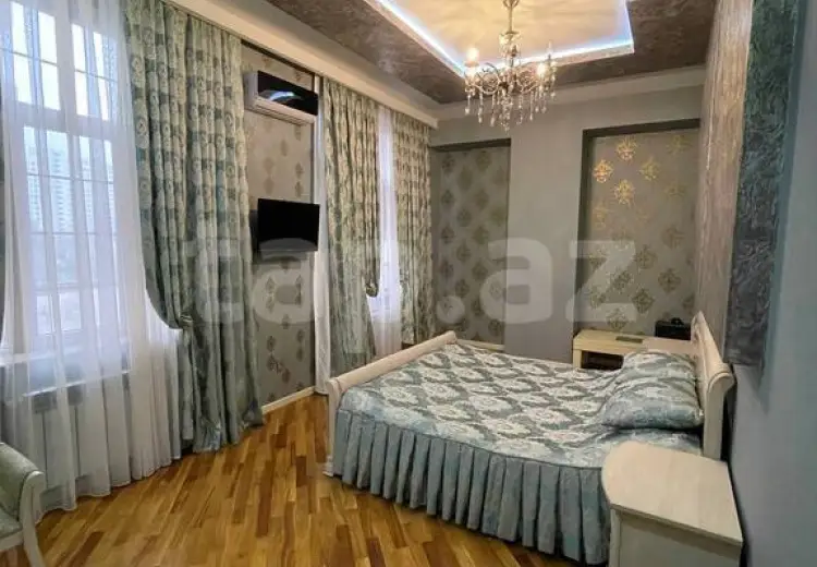 4 otaqlı mənzil , Bakı