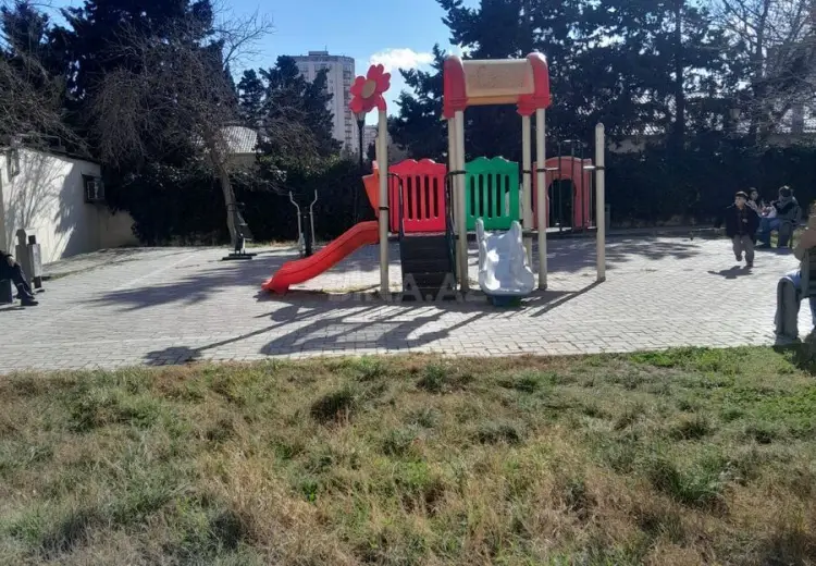 3 otaqlı mənzil Satılır, 8-ci mikrorayon, Binəqədi, Bakı