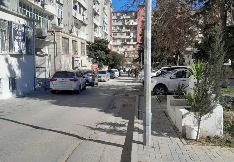 3 otaqlı mənzil Satılır, 8-ci mikrorayon, Binəqədi, Bakı