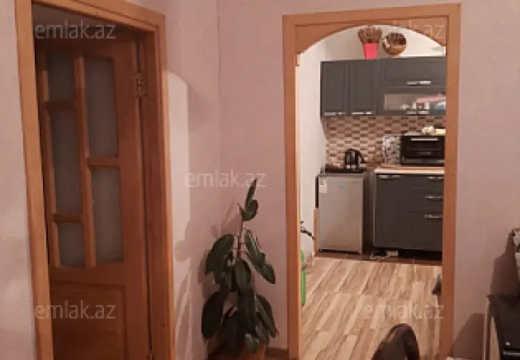 2 otaqlı mənzil Satılır, Qax