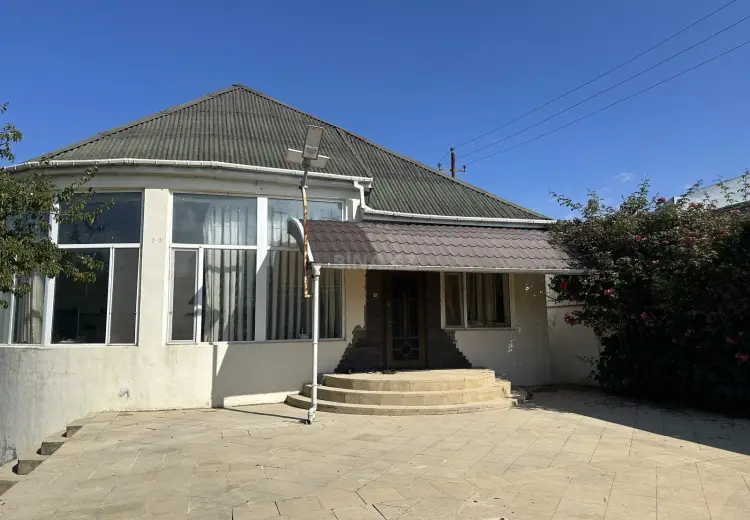 4 otaqlı mənzil Satılır, Şamaxı