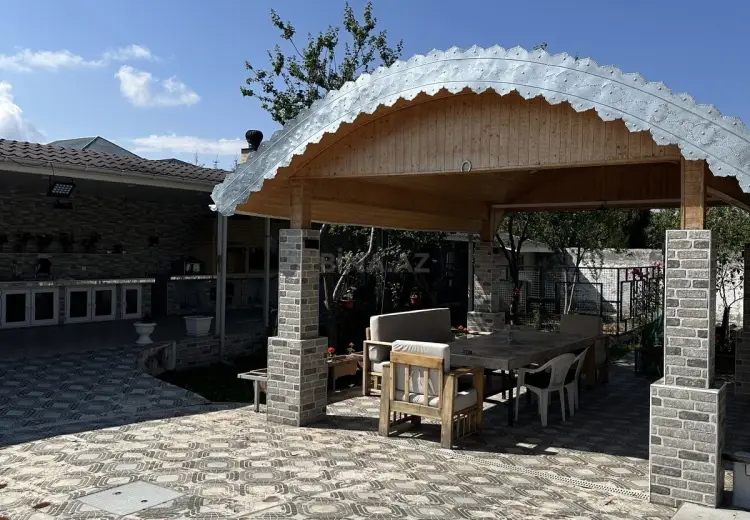 4 otaqlı mənzil Satılır, Şamaxı