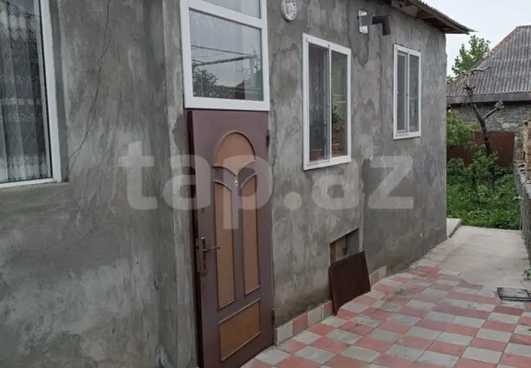 3 otaqlı mənzil , Şəki