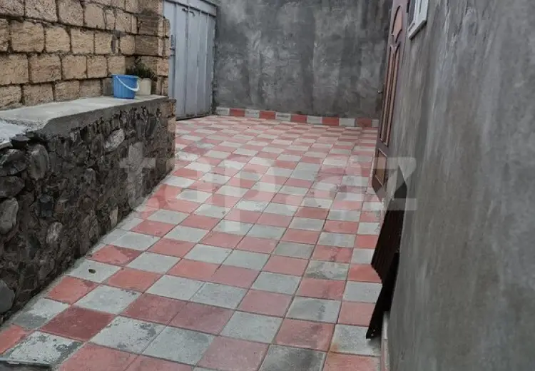 3 otaqlı mənzil , Şəki