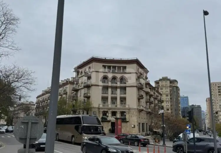 3 otaqlı mənzil , Bakı