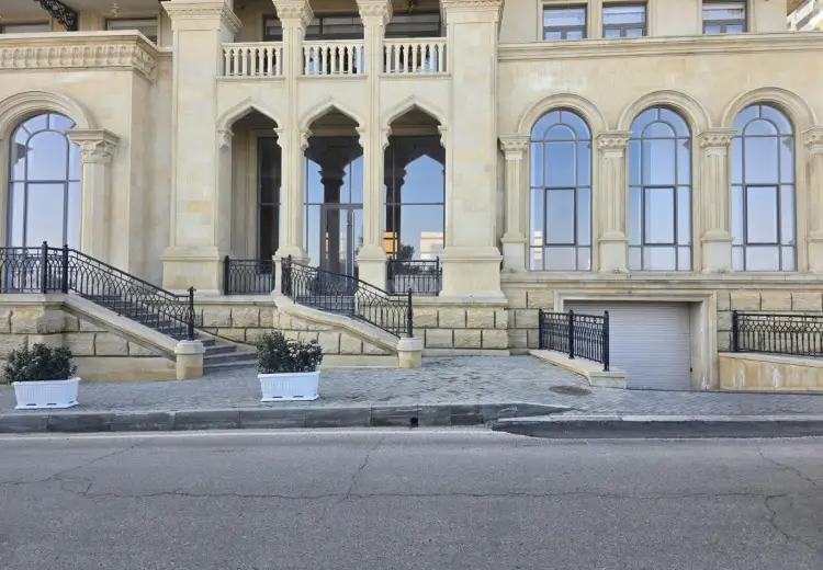 432 m² Obyekt / Ofis Satılır, Bayıl qəs., Səbail, Bakı