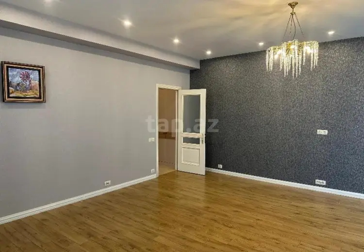 4 otaqlı mənzil , Bakı