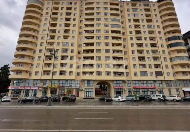 3 otaqlı mənzil , Bakı