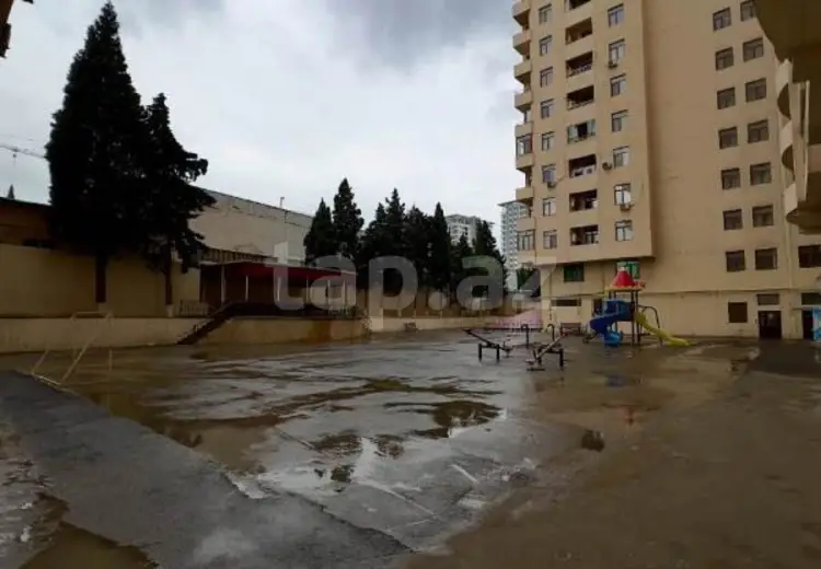 3 otaqlı mənzil , Bakı