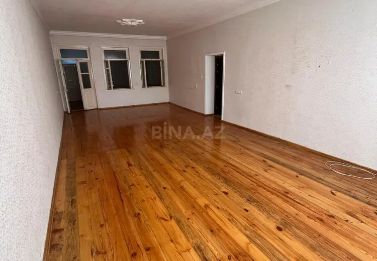 3 otaqlı mənzil Satılır, Gəncə