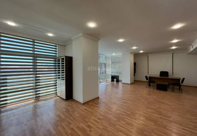 330 m² Obyekt / Ofis Kirayə (aylıq), Nəsimi, Bakı