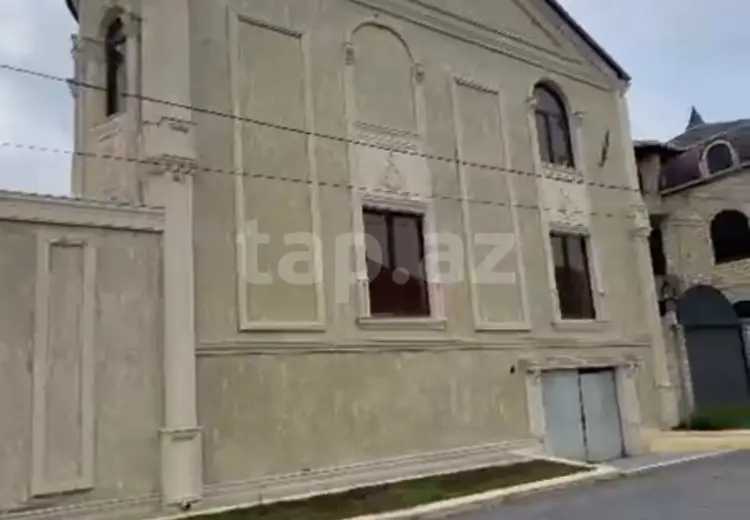 8 otaqlı mənzil , Gəncə