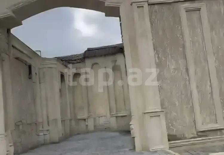 8 otaqlı mənzil , Gəncə