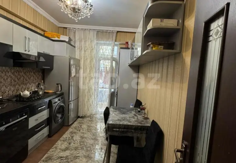 3 otaqlı mənzil , Bakı