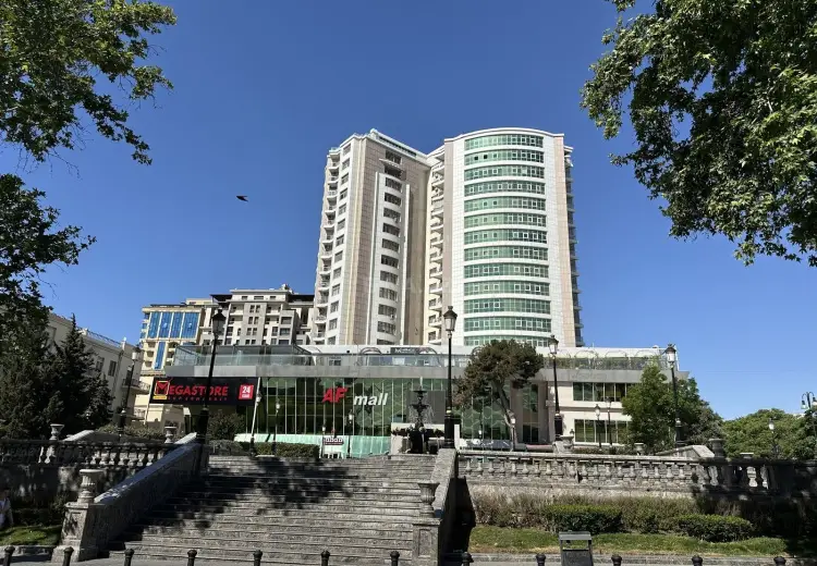 100 m² Obyekt / Ofis Kirayə (aylıq), Nəsimi, Bakı
