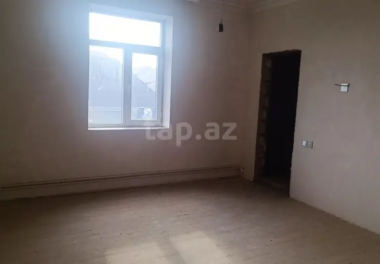 6 otaqlı mənzil , Gəncə