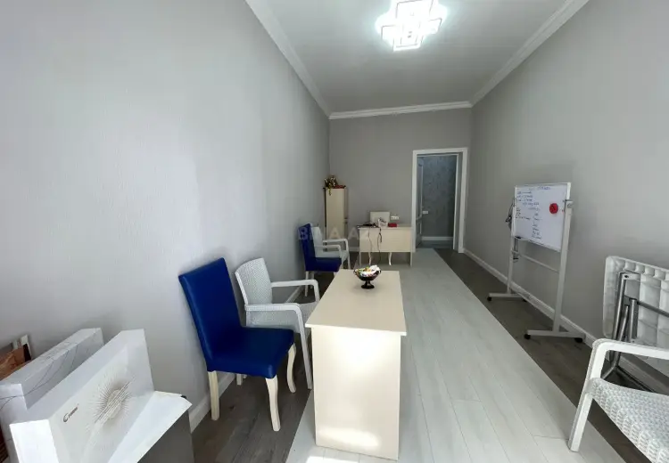 220 m² Obyekt / Ofis Kirayə (aylıq), Yasamal, Bakı