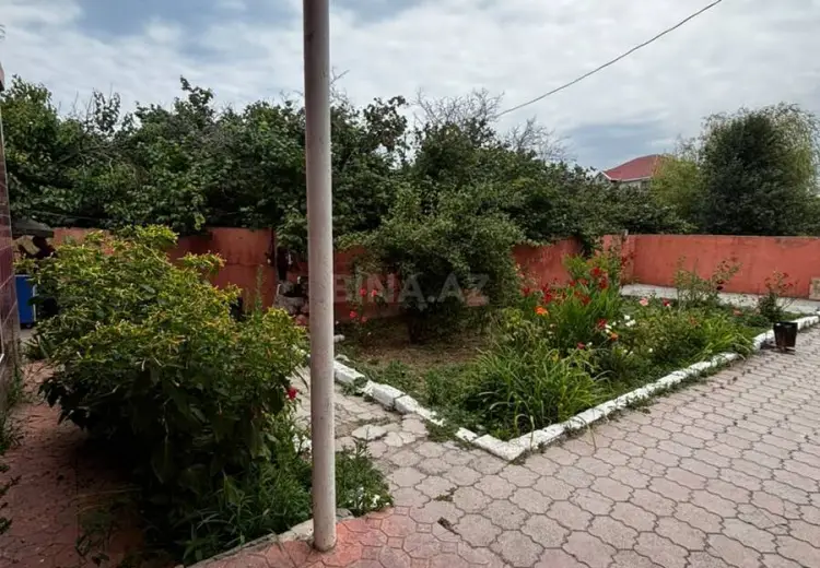 240 m² Obyekt / Ofis Satılır, Xudat
