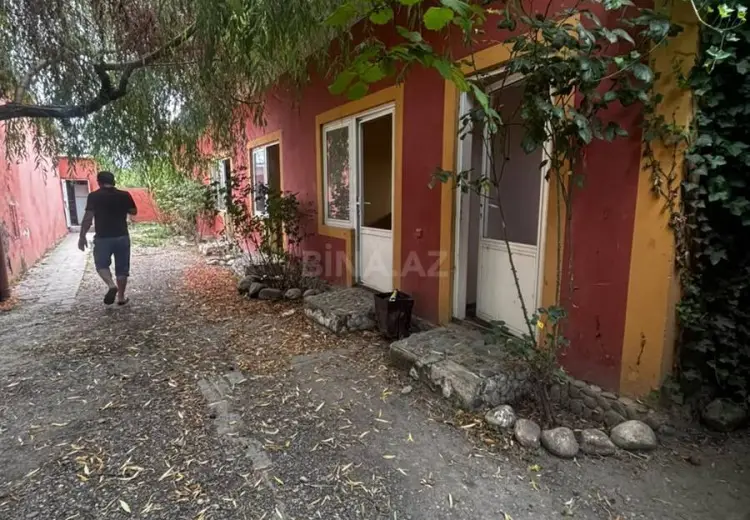 240 m² Obyekt / Ofis Satılır, Xudat