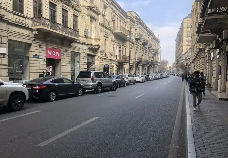 180 m² Obyekt / Ofis Kirayə (aylıq), Sahil qəs., Səbail, Bakı