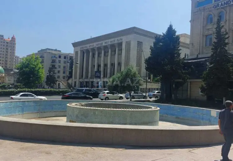 75 m² Obyekt / Ofis Satılır, Yasamal, Bakı