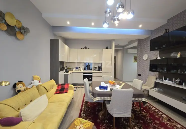 3 otaqlı mənzil , Bakı