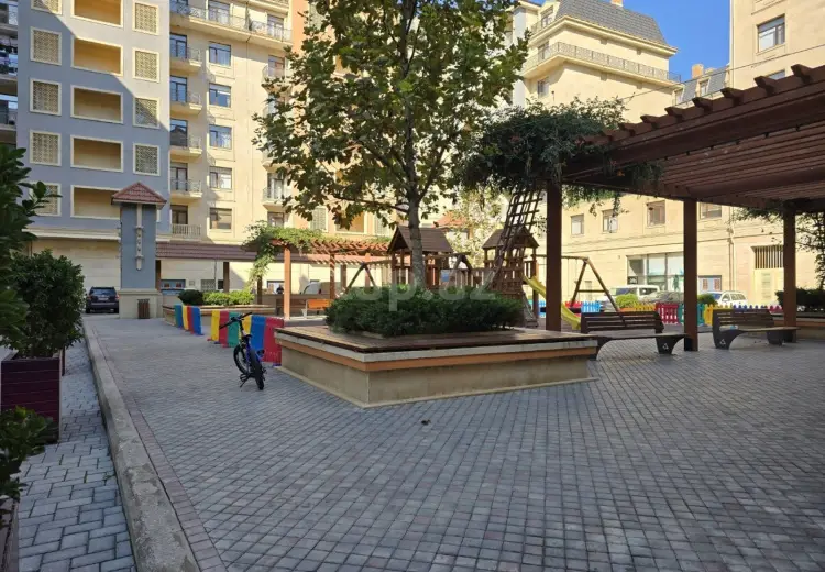 5 otaqlı mənzil , Bakı