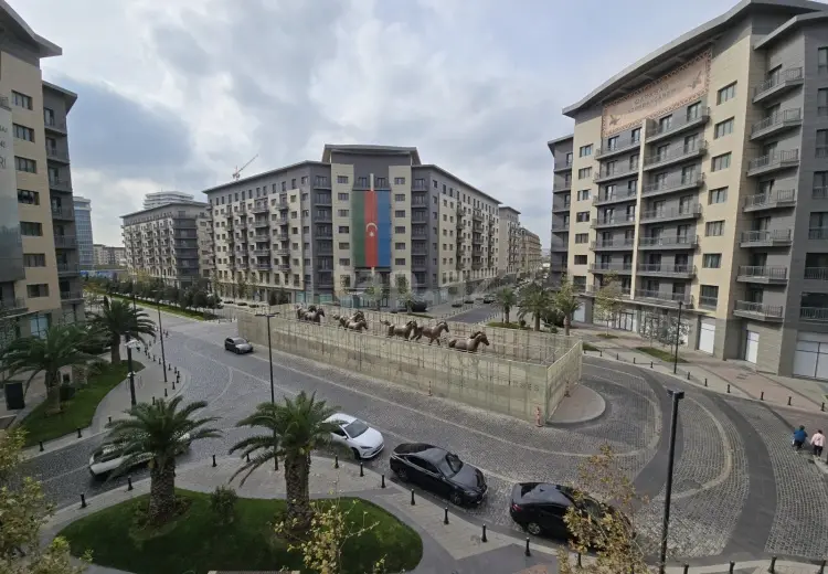 5 otaqlı mənzil , Bakı