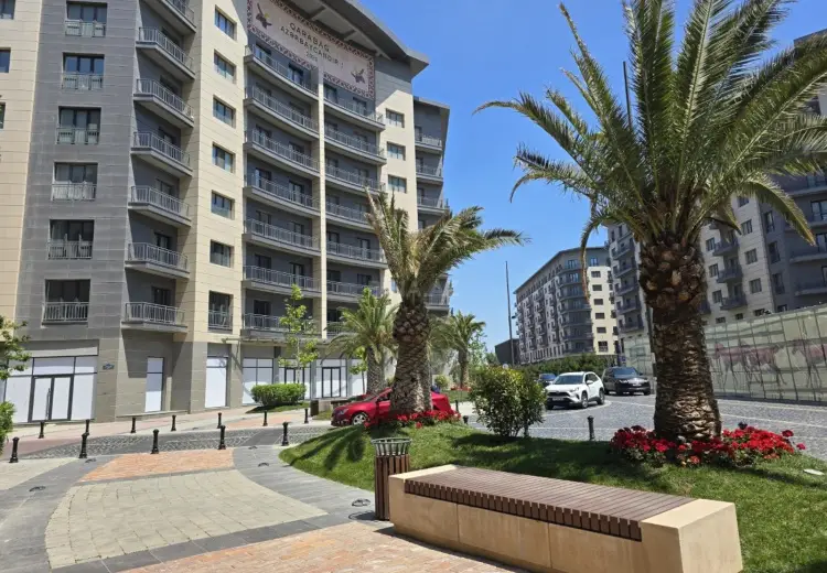 725 m² Obyekt / Ofis Satılır, Ağ şəhər, Xətai, Bakı