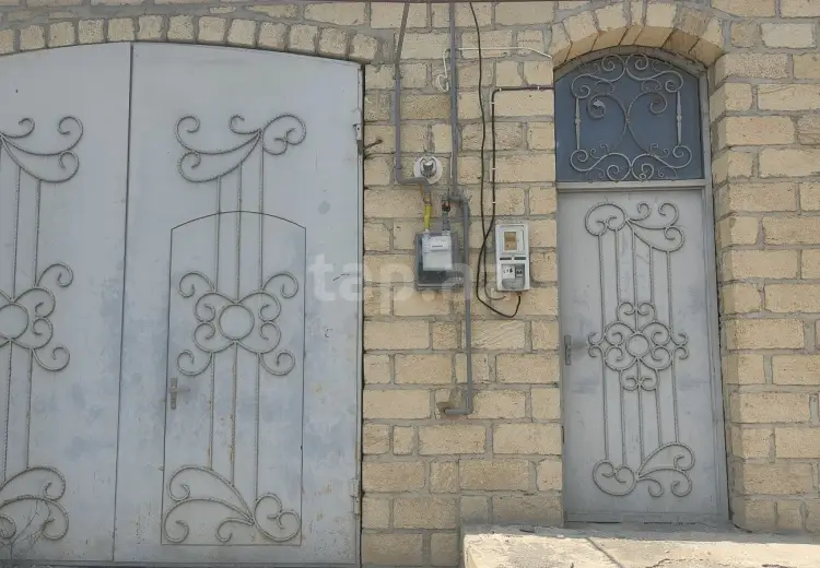 4 otaqlı mənzil , Gülüstan qəs., Binəqədi, Gəncə