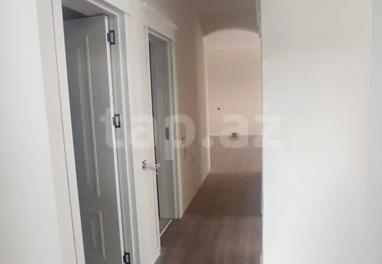 4 otaqlı mənzil , Gülüstan qəs., Binəqədi, Gəncə