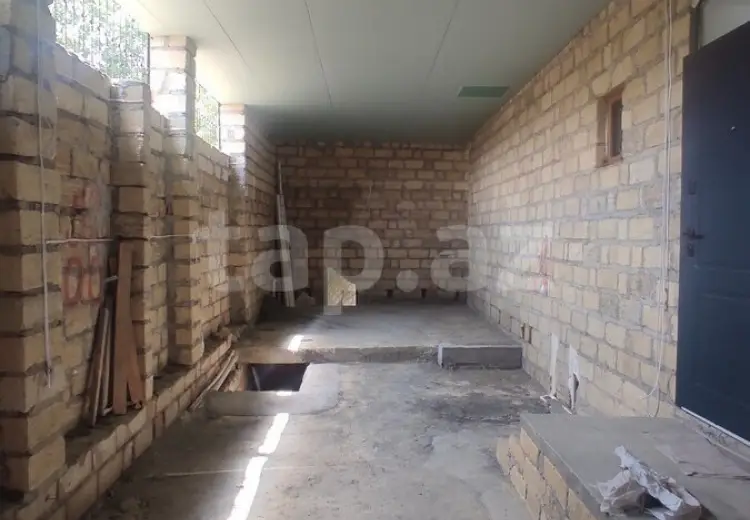 4 otaqlı mənzil , Gülüstan qəs., Binəqədi, Gəncə