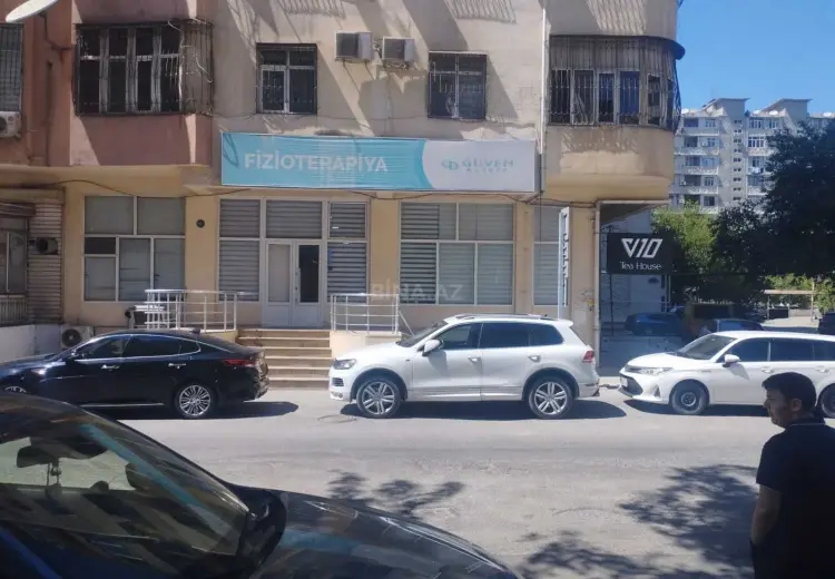 240 m² Obyekt / Ofis Satılır, 8-ci mikrorayon, Binəqədi, Bakı