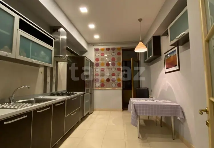 2 otaqlı mənzil , Bakı