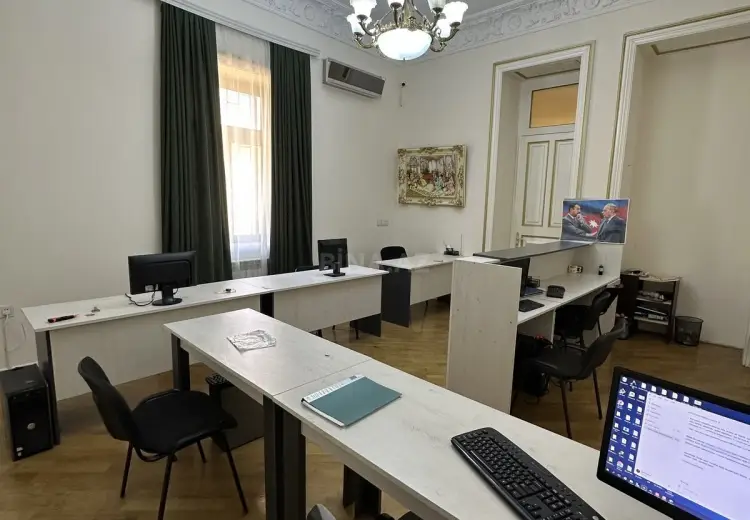 50 m² Obyekt / Ofis Kirayə (aylıq), Yasamal, Bakı