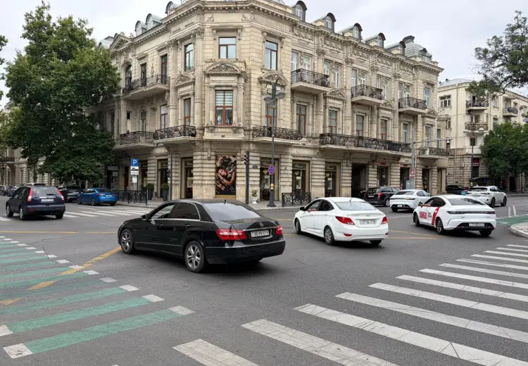 3 otaqlı mənzil Satılır, Nəsimi, Bakı