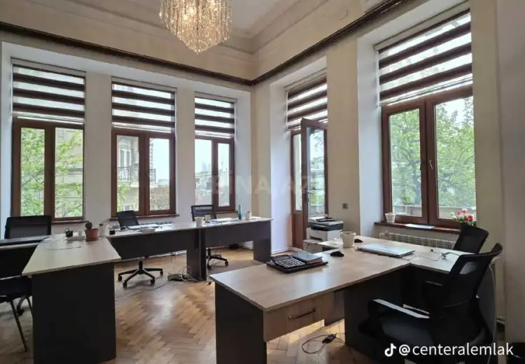 150 m² Obyekt / Ofis Kirayə (aylıq), Yasamal, Bakı