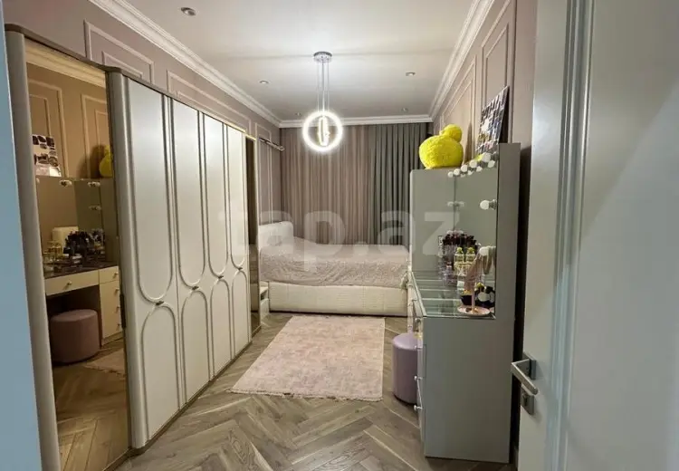 4 otaqlı mənzil , Bakı