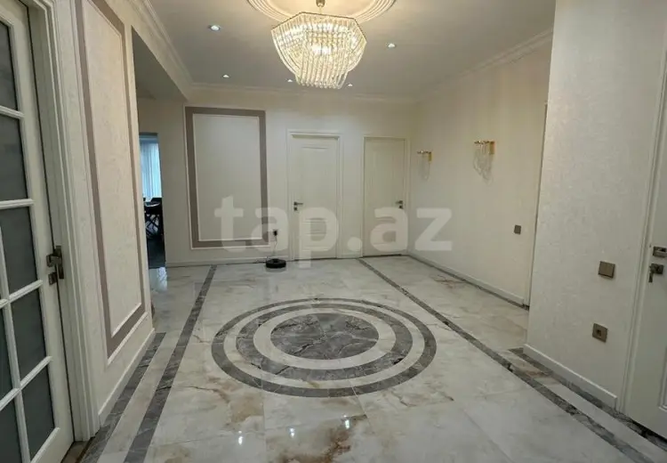 4 otaqlı mənzil , Bakı