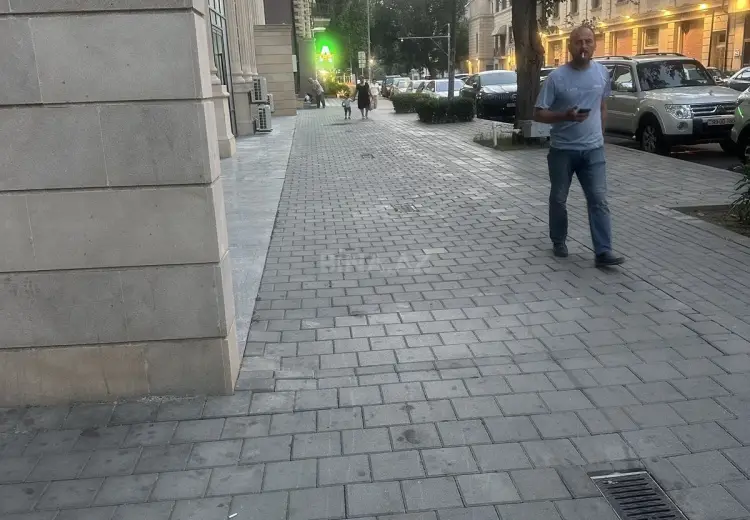 320 m² Obyekt / Ofis Kirayə (aylıq), Bayıl qəs., Səbail, Bakı