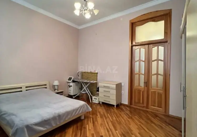 3 otaqlı mənzil Satılır, İçəri şəhər, Səbail, Bakı