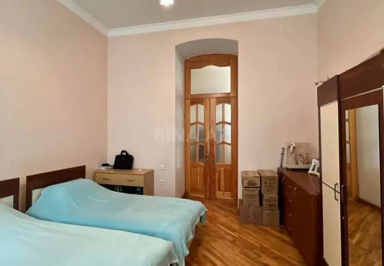 3 otaqlı mənzil Satılır, İçəri şəhər, Səbail, Bakı
