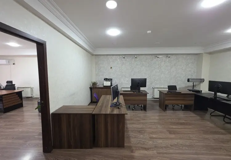 100 m² Obyekt / Ofis Kirayə (aylıq), Nərimanov, Bakı