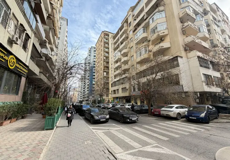45 m² Obyekt / Ofis Satılır, Yasamal, Bakı