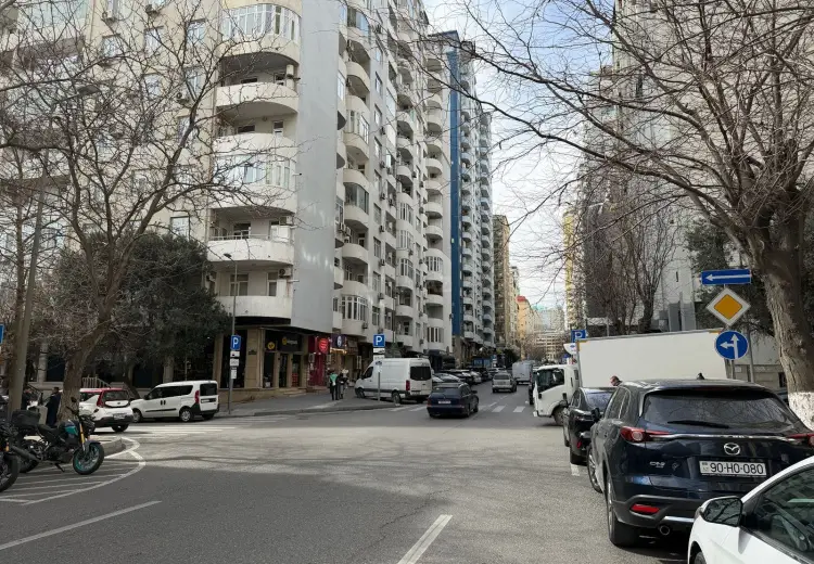 45 m² Obyekt / Ofis Satılır, Yasamal, Bakı