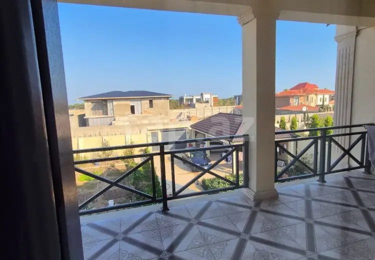 5 otaqlı mənzil , Bakı