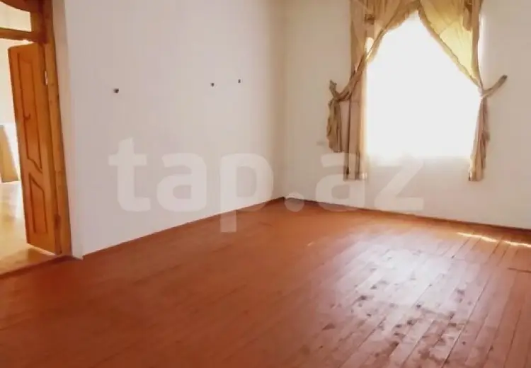 6 otaqlı mənzil , Gəncə